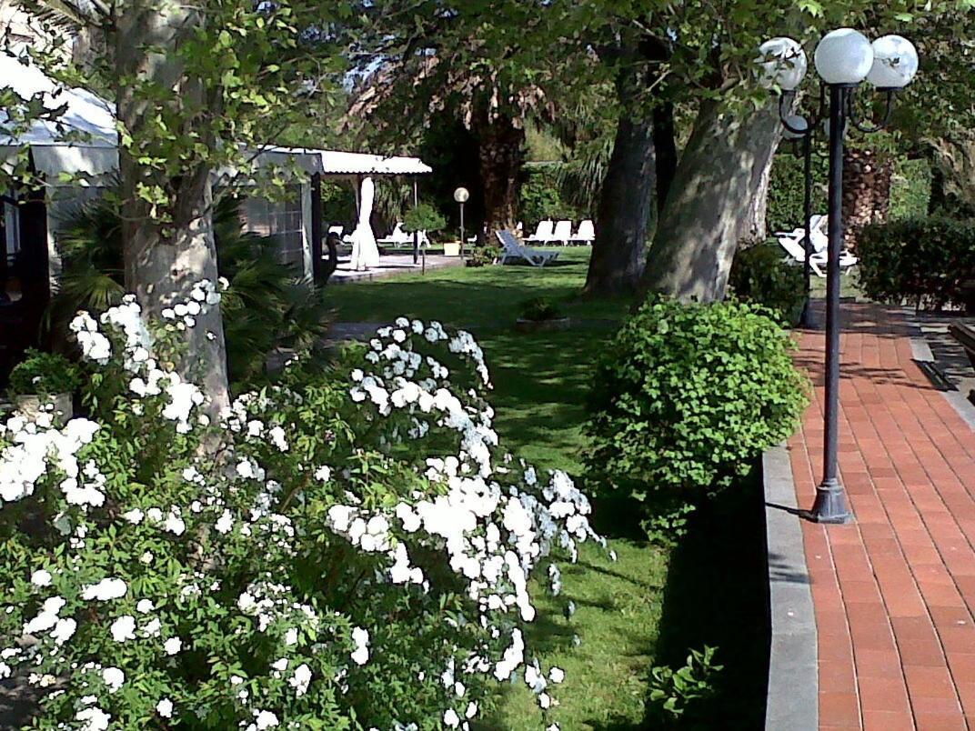 Hotel Eden Sul Lago Bolsena Bagian luar foto